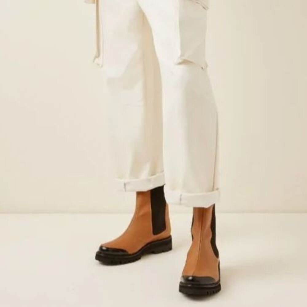 Flattered Leather Boots Sz 7 Vibram Sole Lug Tan/Black Rubber Trim Hand Crafted